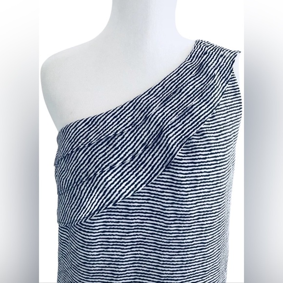 The Limited Off Shoulder Top Size L - Picture 5 of 6